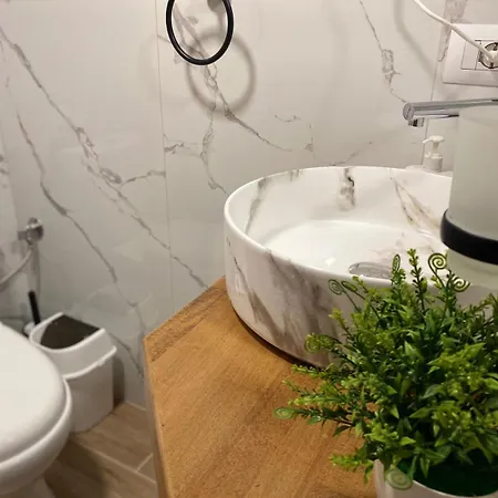 Doda بيت ضيافة Gjirokastër